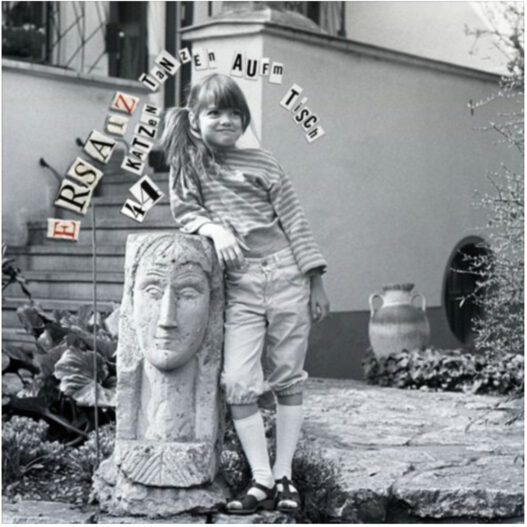 Frida Darko &#038; Atric @ 44 Katzen Tanzen Aufm Tisch | Kater Blau Berlin